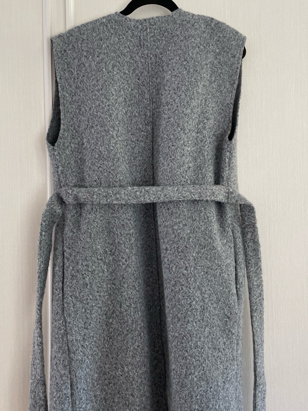 Zara Gray Sleeveless Knit Belted Long Vest - Picture 4 of 4